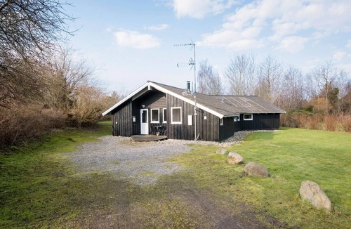 Smidstrup Strand House | Lovely home in Gilleleje with kitchen