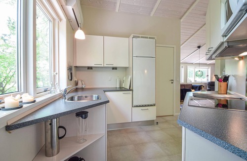 Skygge House | Lovely home in Give with sauna