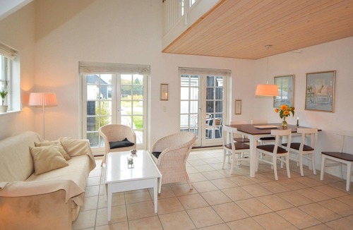 Gjern House | Lovely home in Gjern with sauna