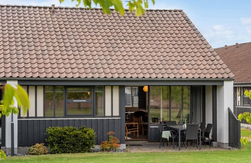 Gjern House | Lovely home in Gjern with sauna