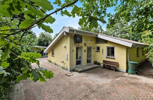 Fjellerup House | Lovely home in Glesborg with sauna