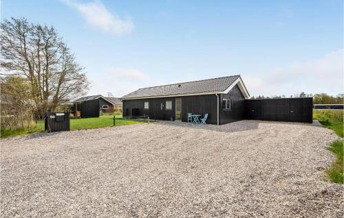 Fjellerup Strand House | Lovely Home In Glesborg With Sauna