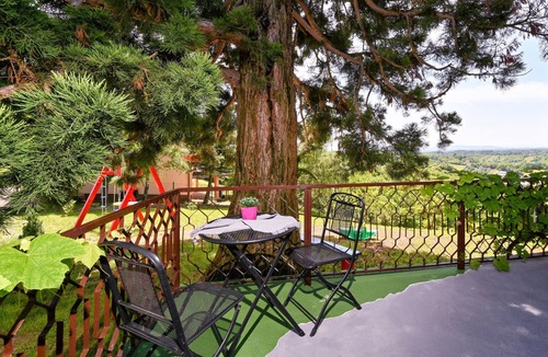 Breznik Plesivicki House | Lovely home in Gornja Reka with sauna