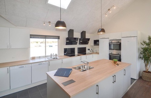 Grenaa House | Lovely home in Grenaa with sauna
