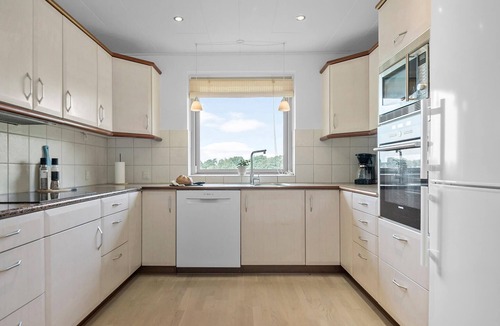 Grindsted House | Lovely home in Grindsted with lake view