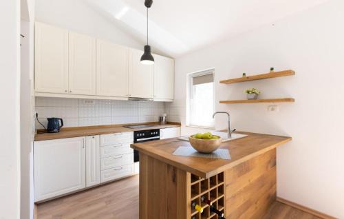 Grubine House | Lovely Home In Grubine