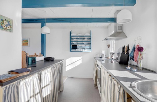 Gudhjem House | Lovely home in Gudhjem with WiFi