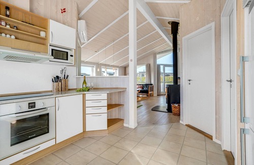 Flovt Strand House | Lovely home in Haderslev with sauna