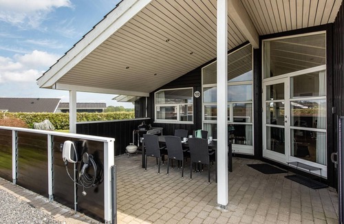 Flovt Strand House | Lovely home in Haderslev with sauna
