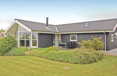 Kelstrup Strand House | Lovely home in Haderslev with kitchen