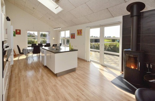 Flovt Strand House | Lovely home in Haderslev with sauna