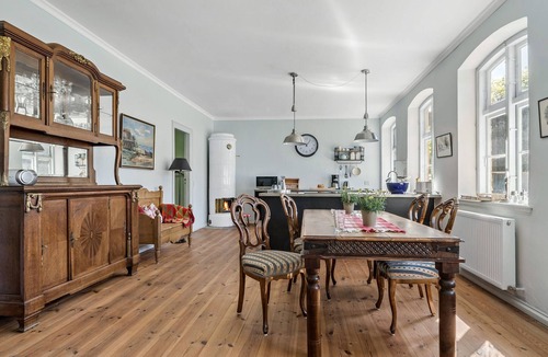 Arø House | Lovely home in Haderslev with kitchen