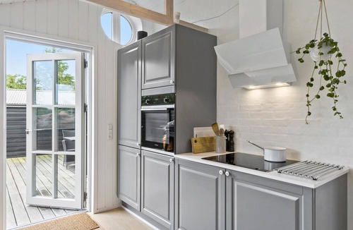 Oster Hurup House | Lovely home in Hadsund with kitchen