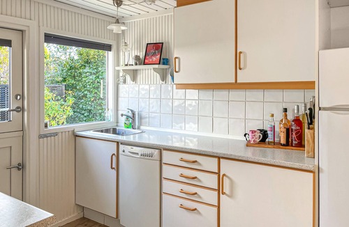 Haslevgarde House | Lovely home in Hadsund with WiFi