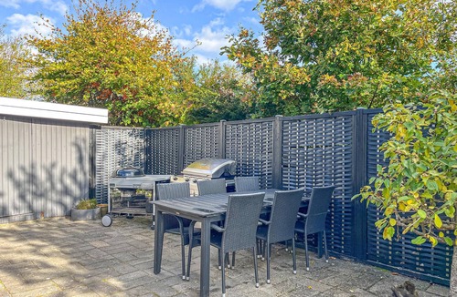 Haslevgarde House | Lovely home in Hadsund with WiFi