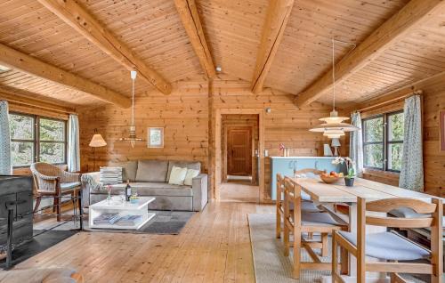 Odde House | Lovely Home In Hadsund With Wifi