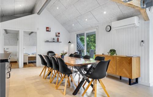 Odde House | Lovely Home In Hadsund With Sauna