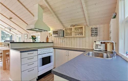Hou House | Lovely Home In Hals With Kitchen