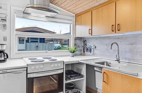 Hanstholm House | Lovely home in Hanstholm with kitchen