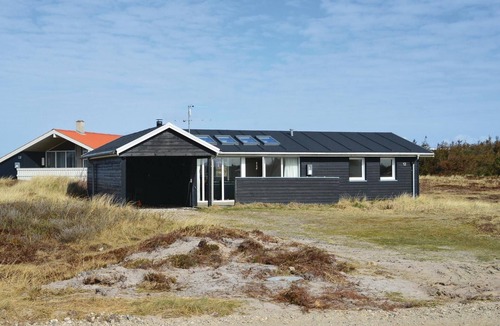 Vrist Strand House | Lovely home in Harboøre with WiFi