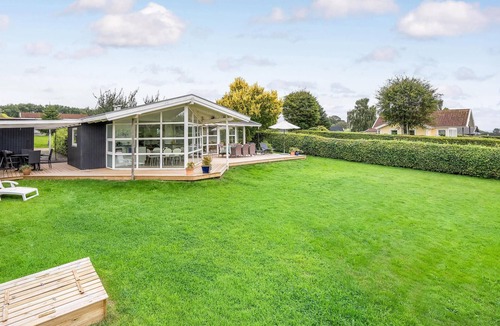 Hejlsminde Strand House | Lovely home in Hejls with WiFi