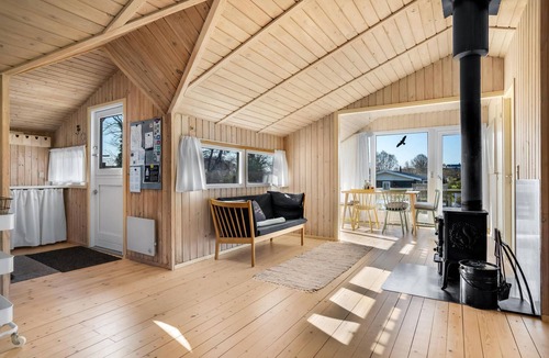 Hejlsminde Strand House | Lovely home in Hejls with sauna