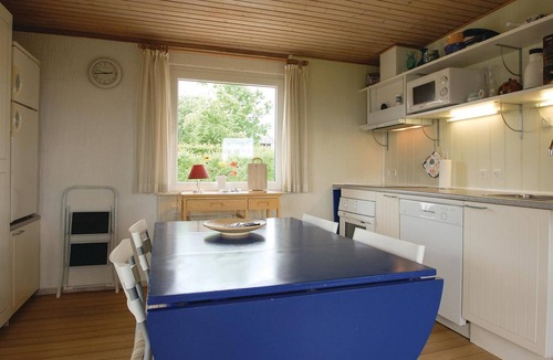 Hejlsminde Strand House | Lovely home in Hejls with WiFi