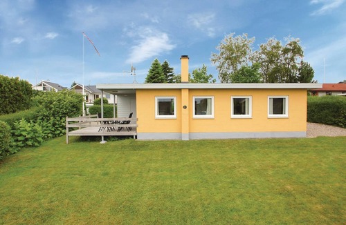 Hejlsminde Strand House | Lovely home in Hejls with WiFi