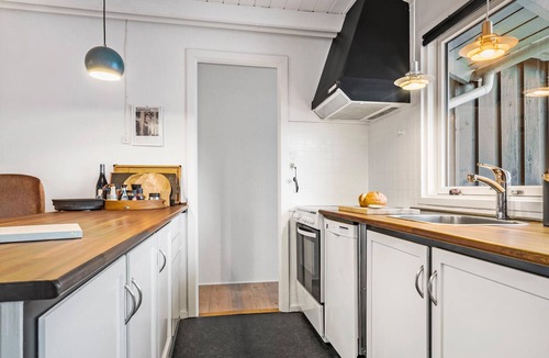 Hejlsminde Strand House | Lovely home in Hejls with sauna