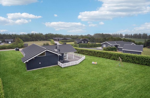 Falen House | Lovely home in Hemmet with sauna