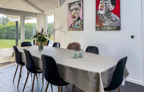 Lonstrup House | Lovely Home In Hjørring With Kitchen