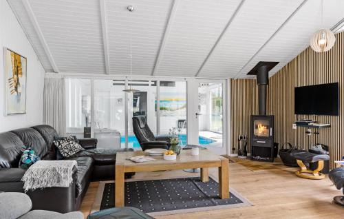 Lonstrup House | Lovely Home In Hjørring With Sauna