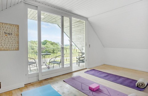 Hojslev House | Lovely home in Højslev with WiFi