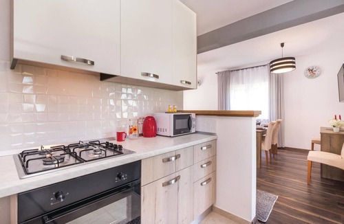 Glina House | Lovely home in Pokupska Slatina with WiFi