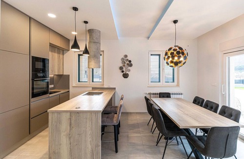 Primorski Dolac House | Lovely home in Primorski Dolac