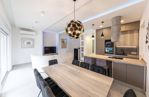 Primorski Dolac House | Lovely home in Primorski Dolac