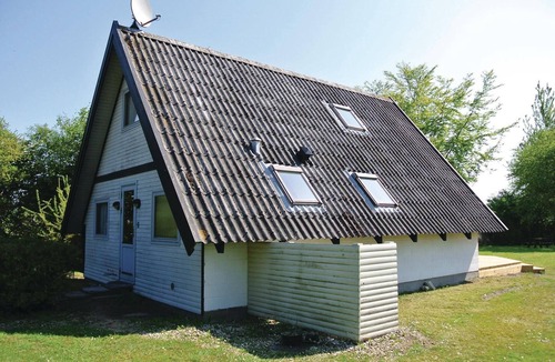 Østerskov House | Lovely home in Humble with WiFi