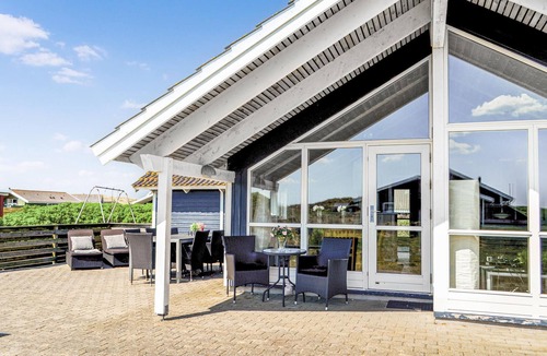 Hvide Sande House | Lovely home in Hvide Sande with sauna