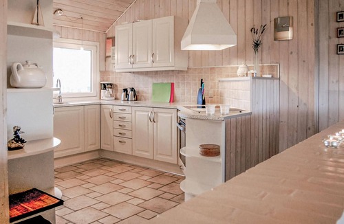 Hvide Sande House | Lovely home in Hvide Sande with sauna