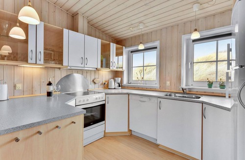 Argab House | Lovely home in Hvide Sande with sauna