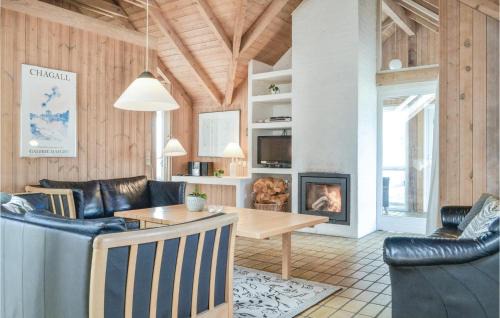 Haurvig House | Lovely Home In Hvide Sande With Kitchen