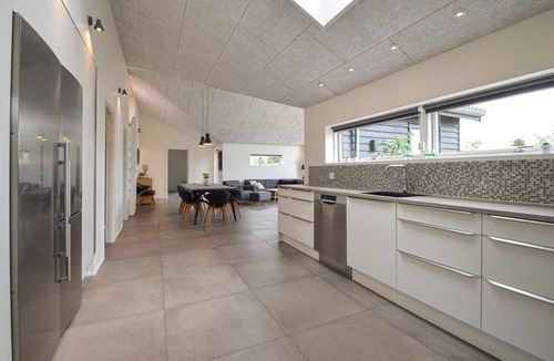 Juelsminde House | Lovely home in Juelsminde with WiFi
