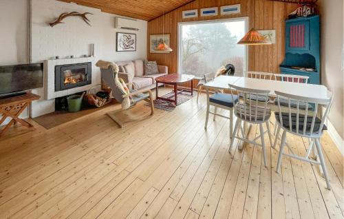 Kalundborg House | Lovely Home In Kalundborg With House Sea View