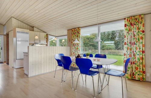 Knebel House | Lovely home in Knebel with WiFi
