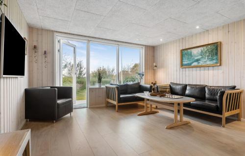 Trend House | Lovely Home In Løgstør With Wifi