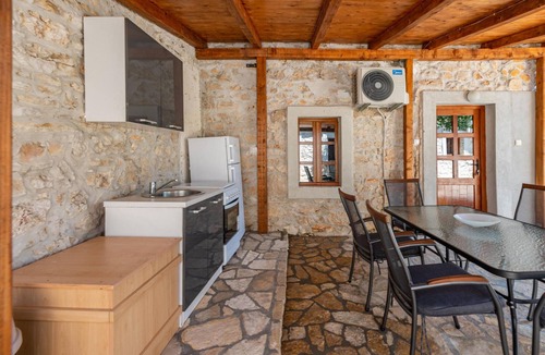 Polaca House | Lovely home in Lisane Tinjske