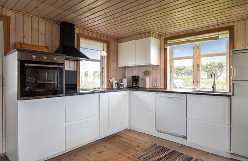 Lemvig House | Lovely home in Lemvig with house sea view