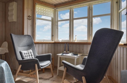 Lemvig House | Lovely home in Lemvig with house sea view