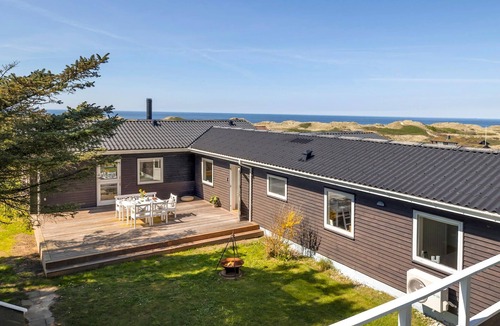 Grønhøj House | Lovely home in Løkken with WiFi