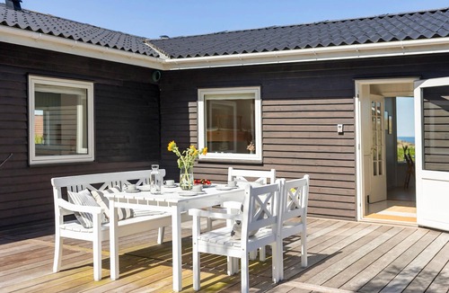 Grønhøj House | Lovely home in Løkken with WiFi